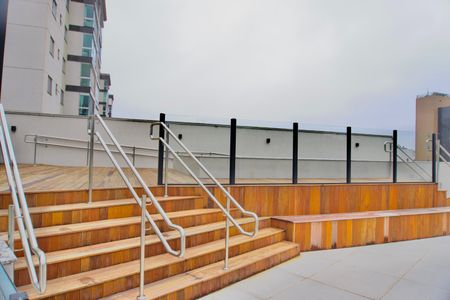 Apartamento à venda com 105m², 3 quartos e 2 vagas Apartamento à venda com 105m², 3 quartos e 2 vagasÁrea Comum - Piscina