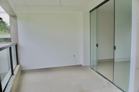 Apartamento à venda com 105m², 3 quartos e 2 vagas Apartamento à venda com 105m², 3 quartos e 2 vagasSala - Varanda