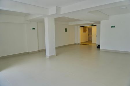 Apartamento à venda com 105m², 3 quartos e 2 vagas Apartamento à venda com 105m², 3 quartos e 2 vagasÁrea Comum - Salão de Festas