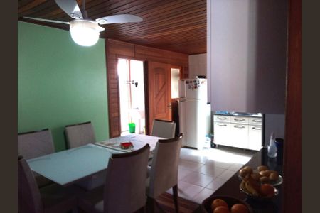 Casa à venda com 108m², 3 quartos e 1 vaga Casa à venda com 108m², 3 quartos e 1 vagaCozinha