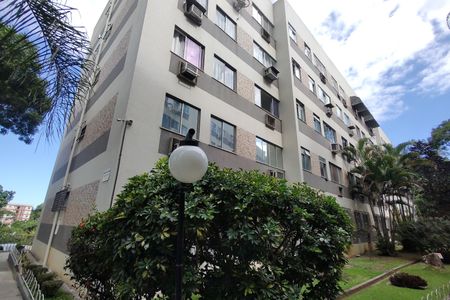 Apartamento à venda com 50m², 2 quartos e 1 vaga Apartamento à venda com 50m², 2 quartos e 1 vagaFachada do bloco