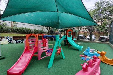 Apartamento à venda com 50m², 2 quartos e 1 vaga Apartamento à venda com 50m², 2 quartos e 1 vagaÁrea comum - Playground
