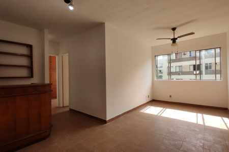 Apartamento à venda com 50m², 2 quartos e 1 vaga Apartamento à venda com 50m², 2 quartos e 1 vagaSala