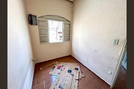 Quarto 2 de casa para alugar com 2 quartos, 60m² em Jardim Paraventi, Guarulhos