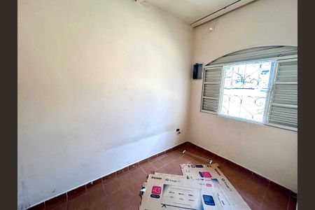 Quarto 2 de casa para alugar com 2 quartos, 60m² em Jardim Paraventi, Guarulhos