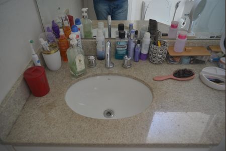 Apartamento para alugar com 139m², 4 quartos e 3 vagasBanheiro da Suíte 1