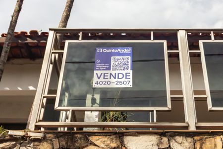 Casa à venda com 300m², 4 quartos e 4 vagascode