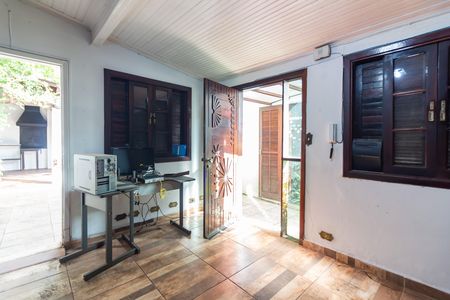Casa à venda com 300m², 4 quartos e 4 vagasEscritório