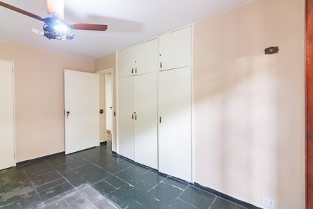 Casa à venda com 300m², 4 quartos e 4 vagasSuíte 