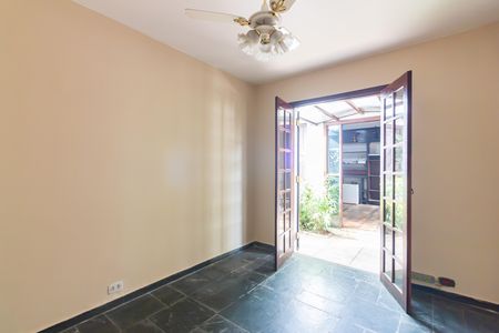 Casa à venda com 300m², 4 quartos e 4 vagasQuarto 4