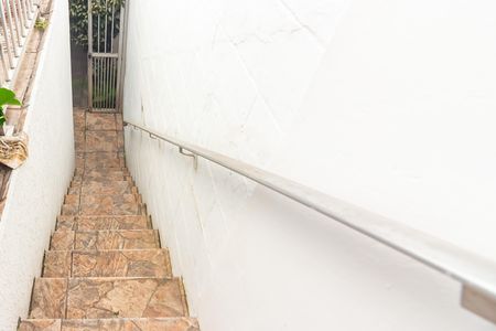 Casa à venda com 300m², 4 quartos e 4 vagasEscada