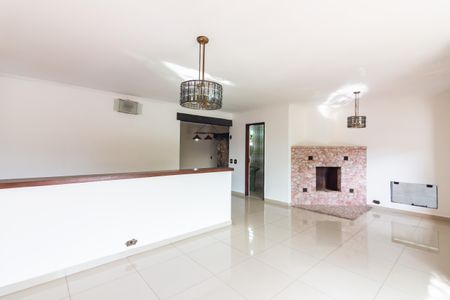 Sala  de casa à venda com 4 quartos, 300m² em Jaguaré, Osasco