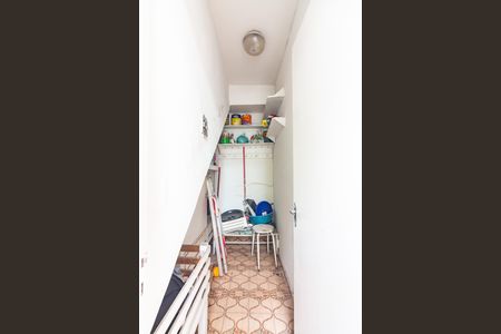 Casa à venda com 300m², 4 quartos e 4 vagasÁrea de Serviço 