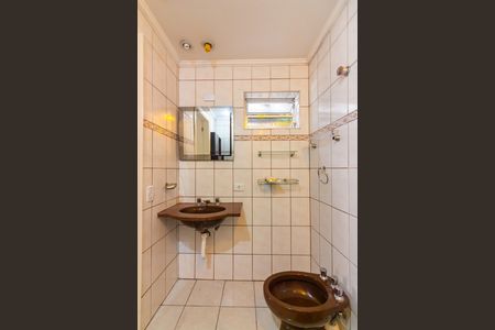 Casa à venda com 300m², 4 quartos e 4 vagasBanheiro da Suíte