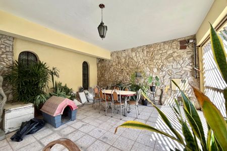 Casa à venda com 430m², 3 quartos e 2 vagasGaragem