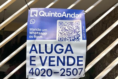 Casa à venda com 430m², 3 quartos e 2 vagasPlaquinha 