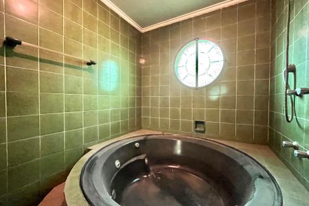 Casa à venda com 430m², 3 quartos e 2 vagasBanheiro da Suíte