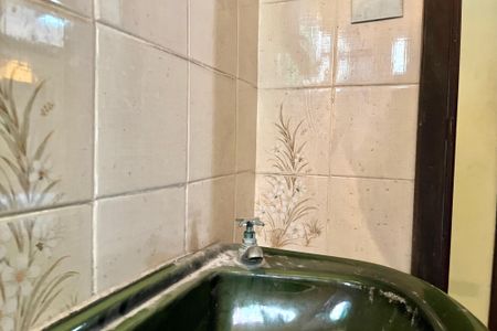 Casa à venda com 430m², 3 quartos e 2 vagasBanheiro Corredor