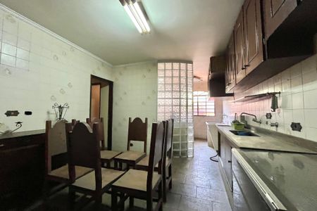 Casa à venda com 430m², 3 quartos e 2 vagasCozinha