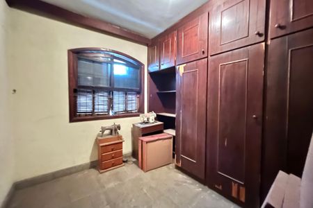 Casa à venda com 430m², 3 quartos e 2 vagasQuarto 3