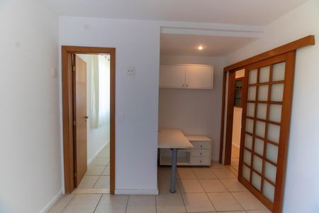 Suíte  de apartamento à venda com 1 quarto, 53m² em Santa Rosa, Niterói