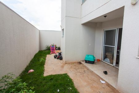 Apartamento para alugar com 59m², 2 quartos e 1 vagaQuintal