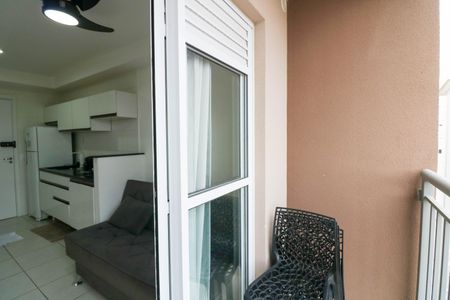 Varanda de kitnet/studio para alugar com 1 quarto, 35m² em Jardim Caravelas, São Paulo