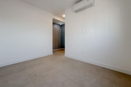 Apartamento à venda com 81m², 2 quartos e 2 vagasSuíte 2