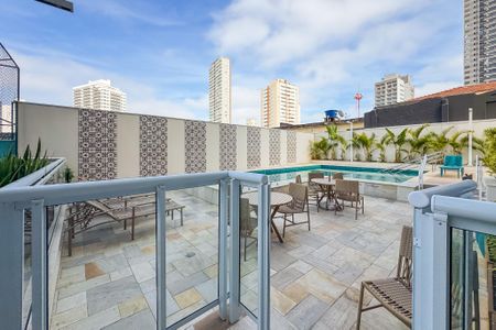 Apartamento à venda com 81m², 2 quartos e 2 vagasPiscina