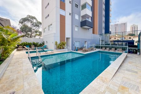 Apartamento à venda com 81m², 2 quartos e 2 vagasPiscina