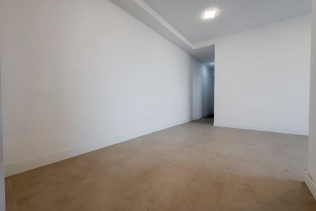 Apartamento à venda com 81m², 2 quartos e 2 vagasSala