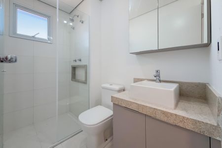 Apartamento à venda com 81m², 2 quartos e 2 vagasBanheiro da Suíte 2