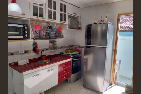 COZINHA de casa à venda com 3 quartos, 75m² em Vila Yolanda, Osasco