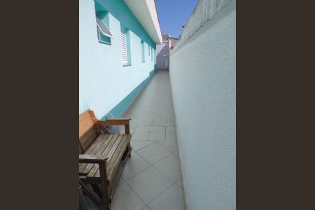 Casa à venda com 75m², 3 quartos e 2 vagasCORREDOR EXTERNO