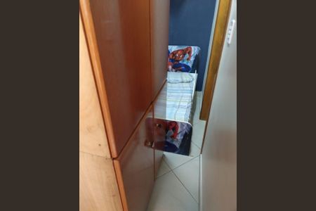 DORMITORIO de casa à venda com 3 quartos, 75m² em Vila Yolanda, Osasco