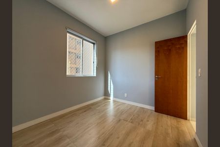 Quarto de apartamento à venda com 2 quartos, 55m² em Nova Suíça, Belo Horizonte