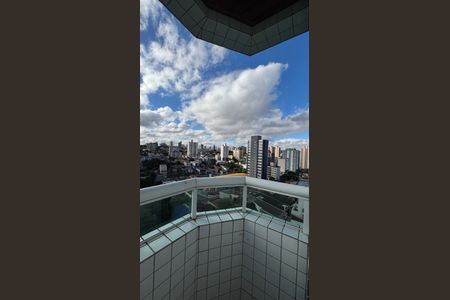 Apartamento à venda com 75m², 2 quartos e 2 vagasQuarto Varanda