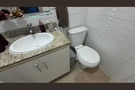Apartamento à venda com 75m², 2 quartos e 2 vagasBanheiro