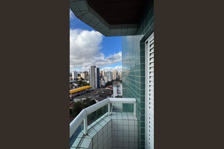 Apartamento à venda com 75m², 2 quartos e 2 vagasQuarto Varanda