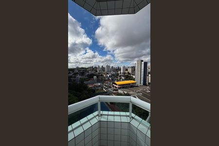 Apartamento à venda com 75m², 2 quartos e 2 vagasSuite Varanda