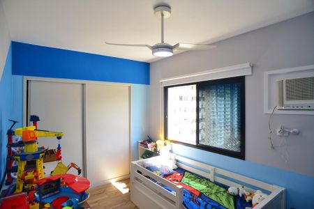 Apartamento à venda com 127m², 4 quartos e 2 vagasQuarto 3