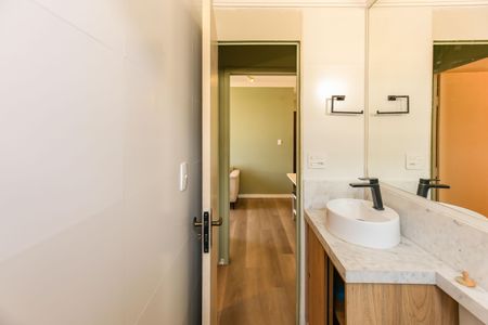 Banheiro de apartamento para alugar com 2 quartos, 54m² em Jardim Pinheiros, São Paulo