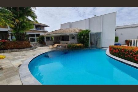 Casa para alugar com 780m², 4 quartos e 4 vagasPiscina