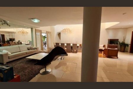 Sala de casa para alugar com 4 quartos, 780m² em Morada da Colina, Uberlândia