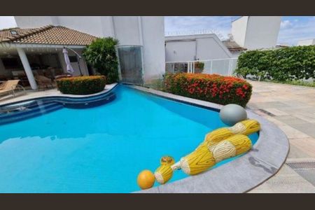 Casa para alugar com 780m², 4 quartos e 4 vagasPiscina