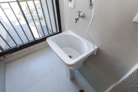 Área de Serviço de apartamento para alugar com 2 quartos, 75m² em Sacoma, São Paulo