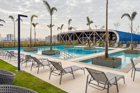 Apartamento à venda com 75m², 2 quartos e 1 vaga Apartamento à venda com 75m², 2 quartos e 1 vagaPiscina