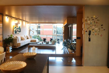 Apartamento à venda com 200m², 3 quartos e 2 vagasCozinha