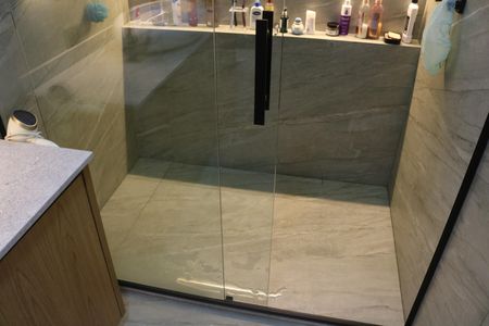 Apartamento à venda com 200m², 3 quartos e 2 vagasBanheiro 1