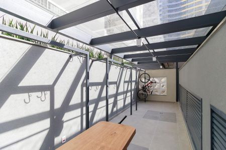 Studio para alugar com 25m², 0 quarto e sem vaga Studio para alugar com 25m², 0 quarto e sem vagaBicicletário